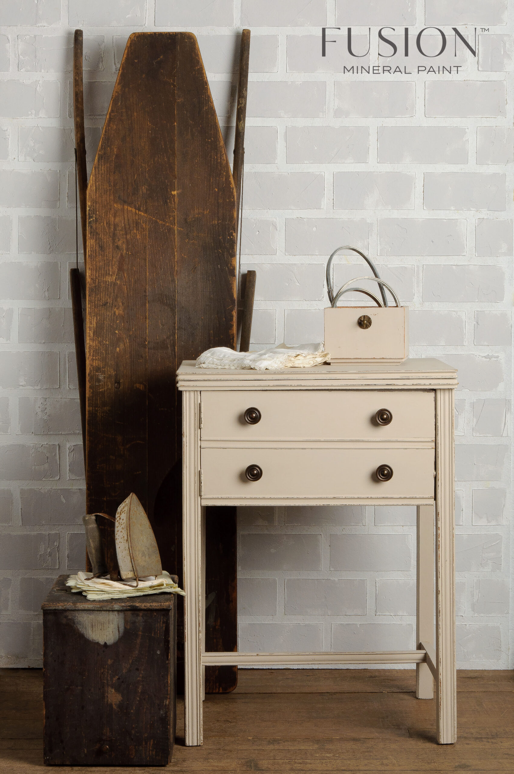 FUSION™ Mineral Paint Cathedral Taupe 500 ml - Image 2