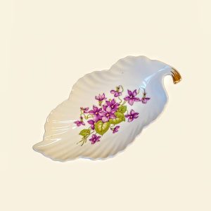 Lehekujuline kannikese dekooriga vaagen – Bavaria