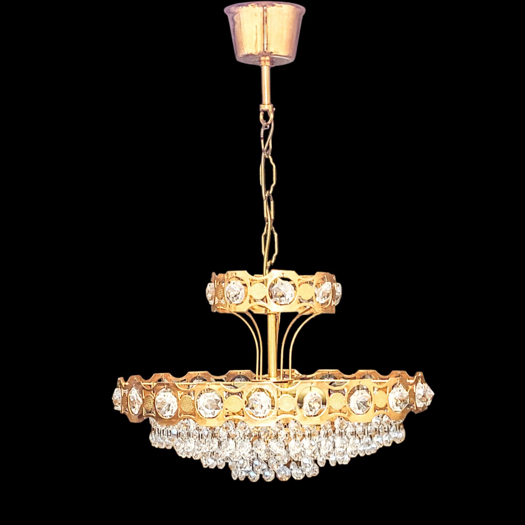 Livali kristall-lühter – ajatu sära Soomest - Image 2