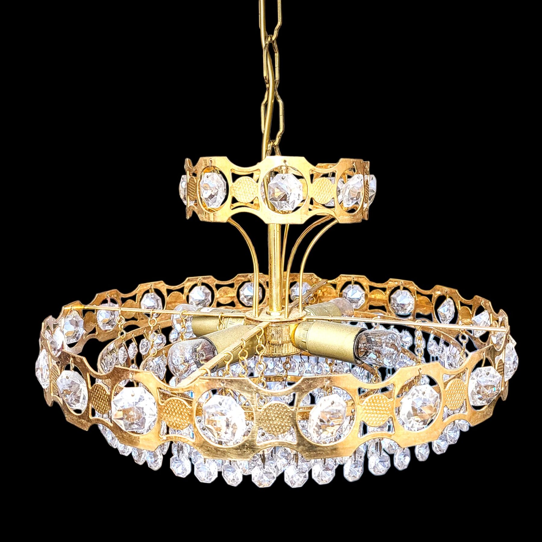 Livali kristall-lühter – ajatu sära Soomest - Image 3