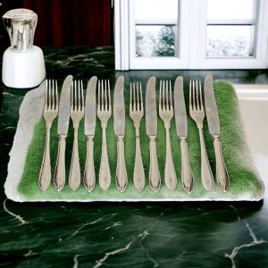 Hõbetatud vintage noad ja kahvlid