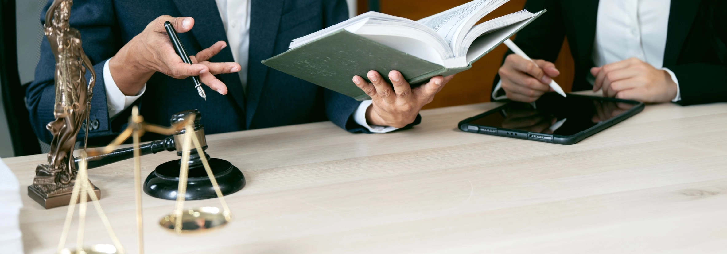 Tõhus kriminaalkaitse kogu kriminaalmenetluse vältel — vähenda riske ja kaitse oma huve